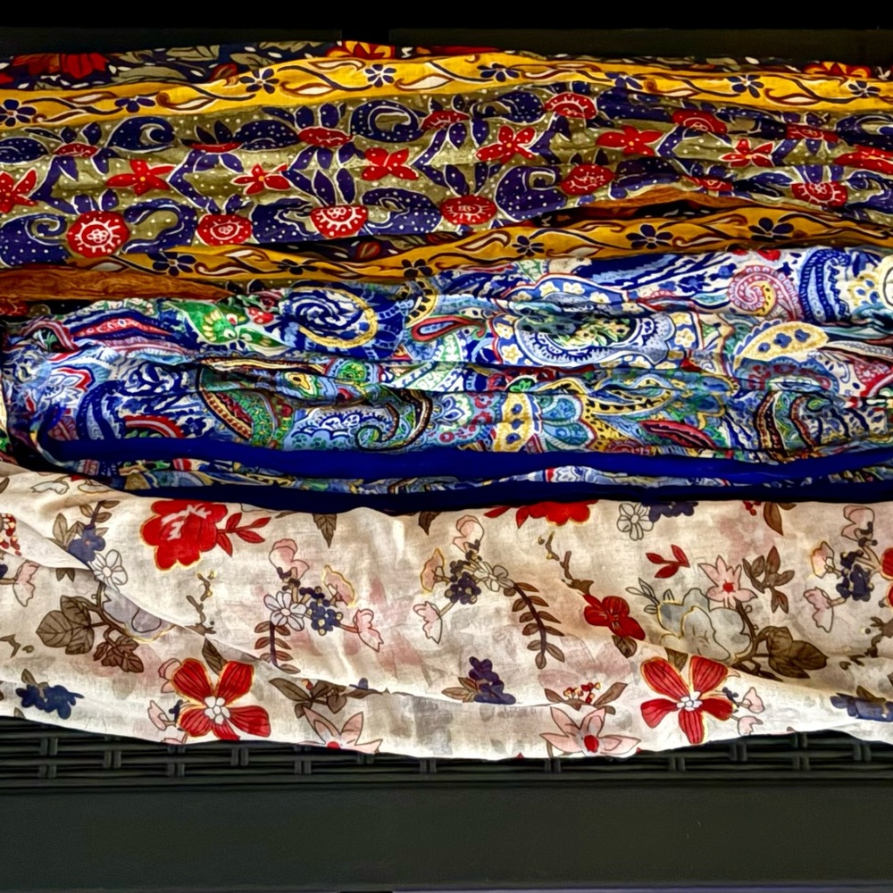 Colorful Geometric Pattern Scarf - Picture 2 of 2